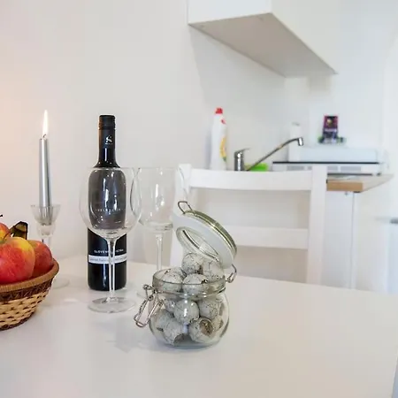 Sweet Raffaello On Location Apartment